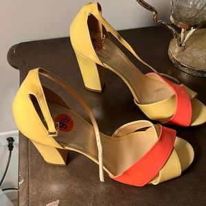 Patent leather fun shoe never worn too small